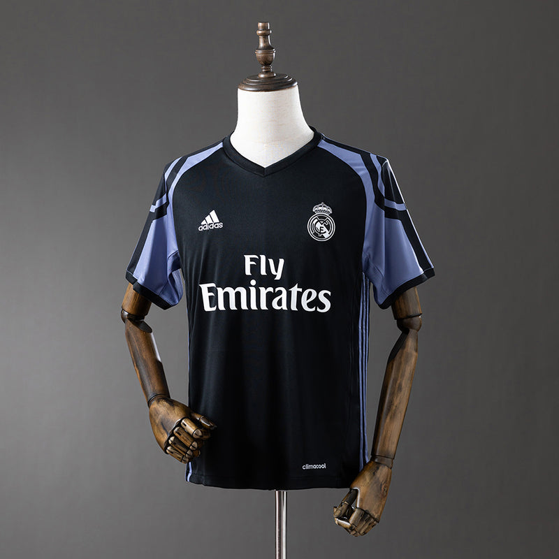 Real Madrid 2016/17 Terceiro - Retrô