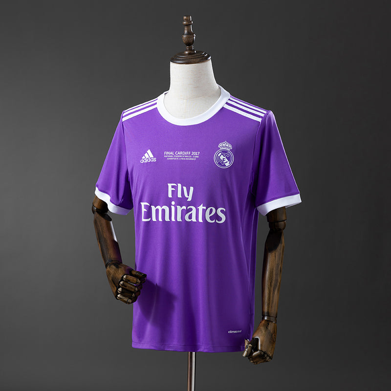Real Madrid 2016/17 Fora - Retrô